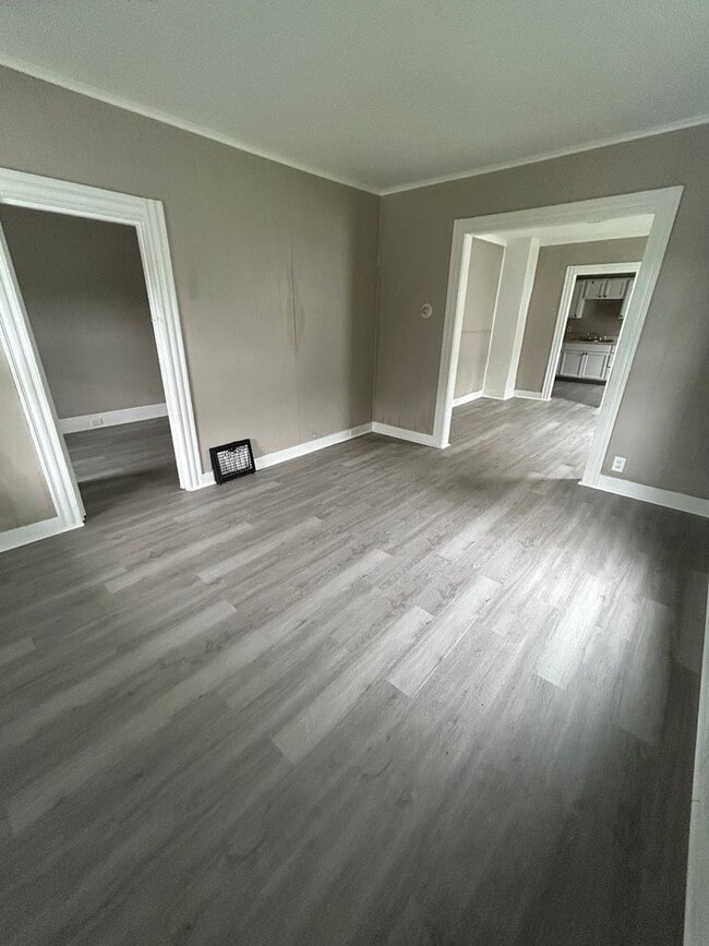 Building Photo - Section 8 Accepted! 3-bedroom home, perfec...