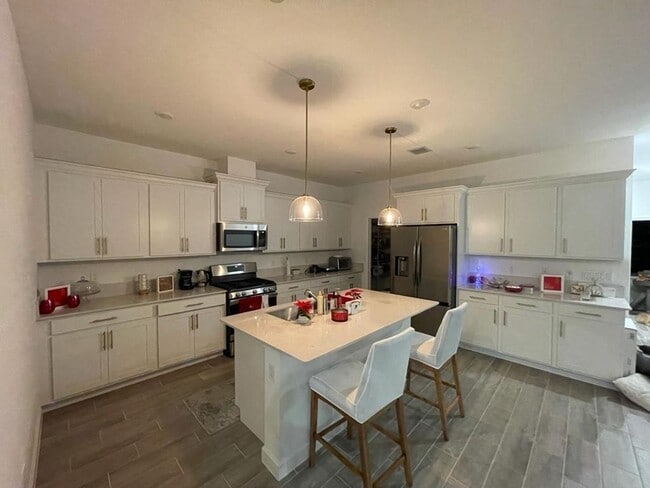 Primary Photo - 1353 Haywagon Tr.