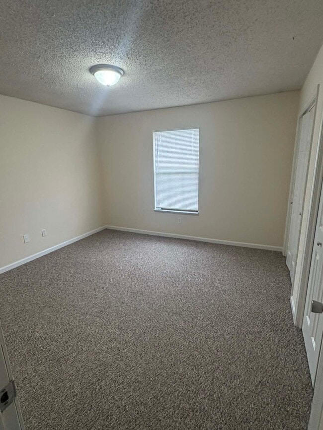 Building Photo - 1712 McGregor Ct