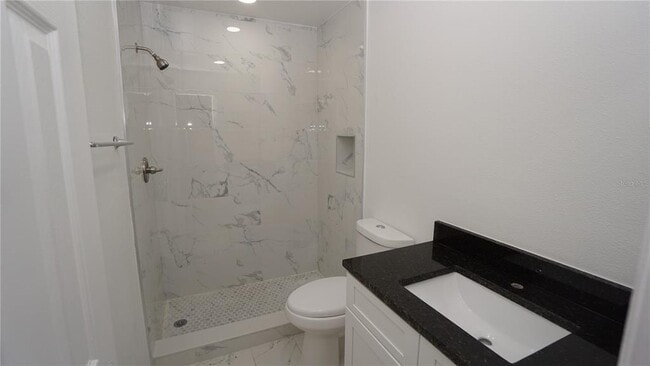 Building Photo - 842 Angela Ln