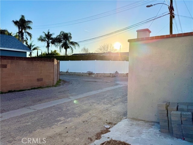 Building Photo - 22404 Vanowen St