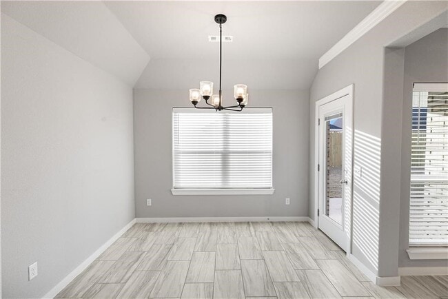 Building Photo - 410 Peach Ave