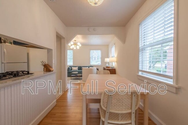 Building Photo - 2602 Acklen Ave