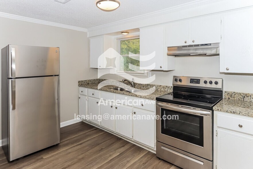 Building Photo - 1030 Winchester Cir