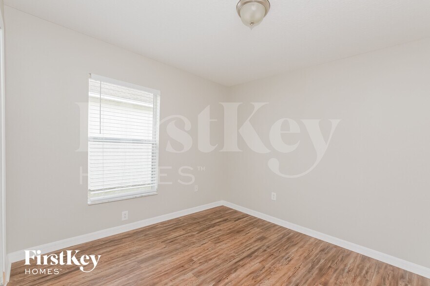 Building Photo - 12007 Butler Woods Cir