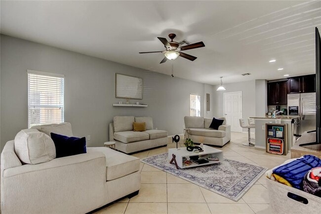 Building Photo - 4623 Chatterton Way