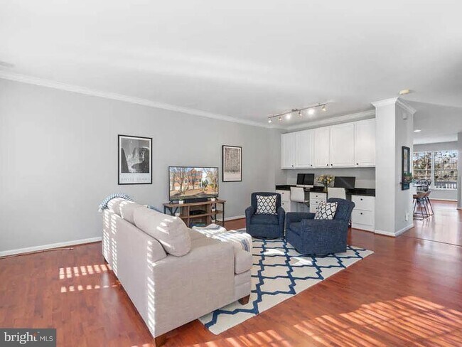 Building Photo - 47326 Sterdley Falls Terrace