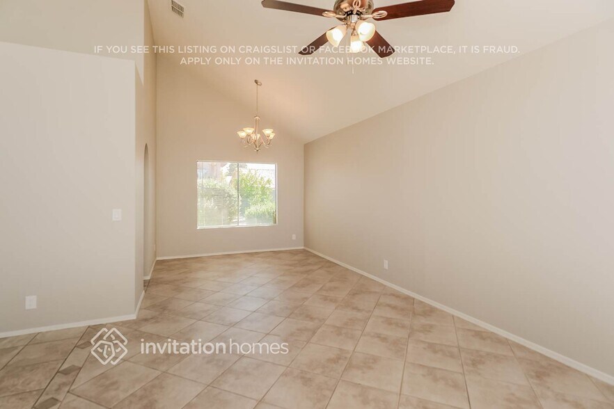 Building Photo - 1207 W Riviera Dr