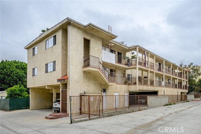 Building Photo - 330 Pioneer Dr