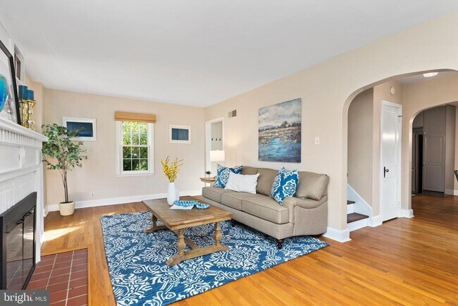 Building Photo - 710 Fishburn Rd