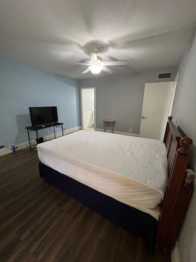 Building Photo - 3341 NW 47th Terrace