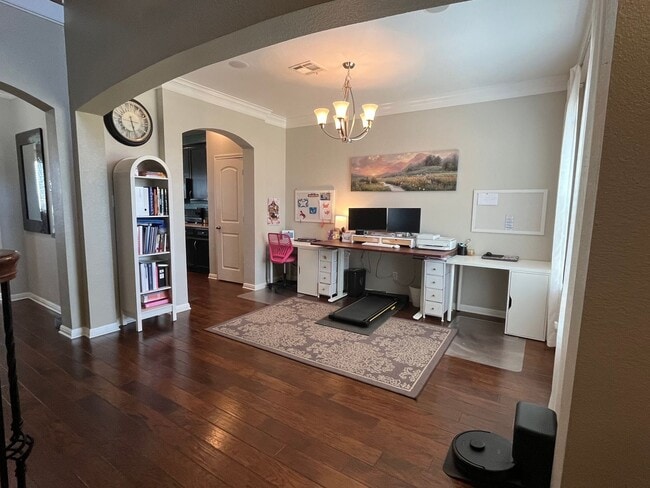 Building Photo - 4 bedroom 2.5 bath in Yowell Ranch