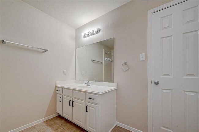 Building Photo - 21587 Tims Harbor Dr
