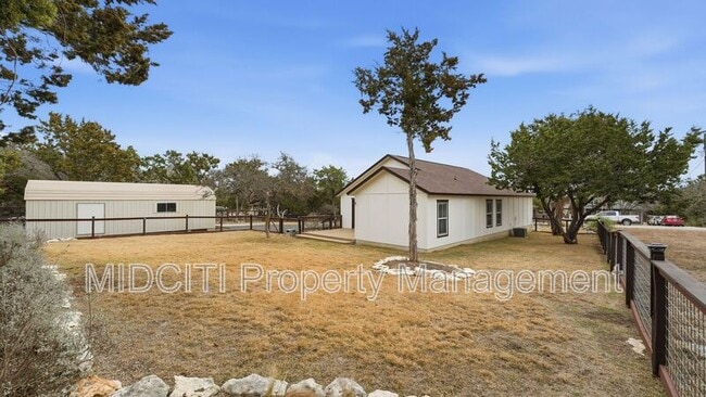 Building Photo - 1361 Bob White Dr