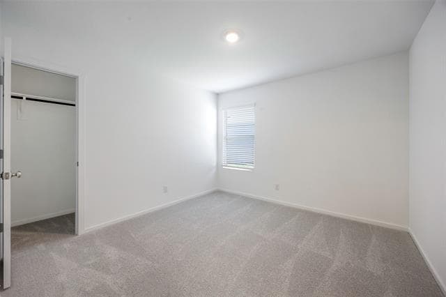 Building Photo - 1617 Parlier St