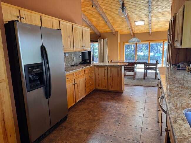 Building Photo - 3 Bedroom, 2 Bathroom Home in Tijeras, NM