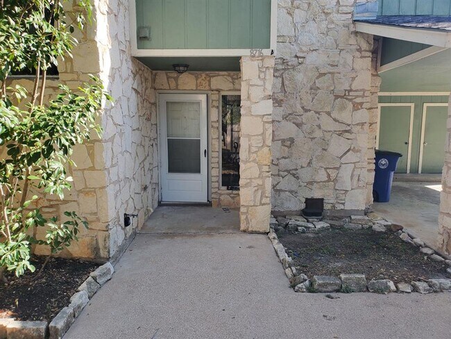 Building Photo - 8716 Clearbrook Trail