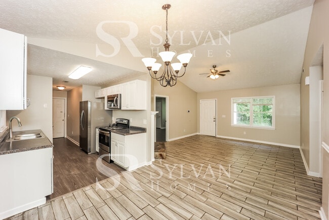 Building Photo - 2637 Welcome Rd