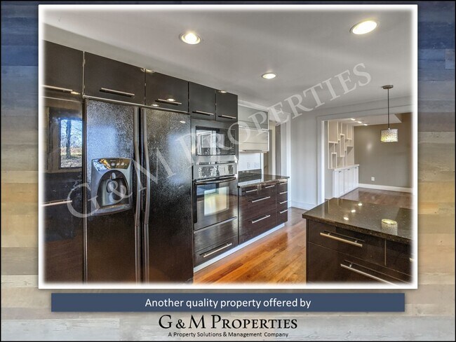 Building Photo - Rarely Available 4-Bedroom House - in Pitt...
