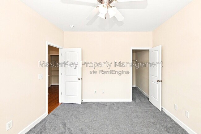 Building Photo - 725 Keystone Park Dr