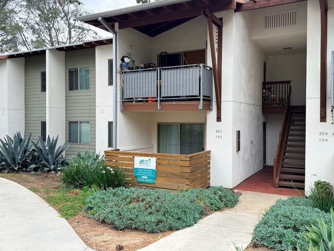 Building Photo - 1780 S El Camino Real