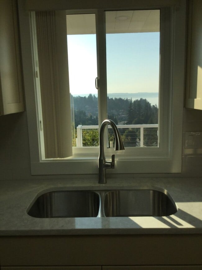 Building Photo - Modern 4-Bedroom Home with Panoramic Water & Mountain Views