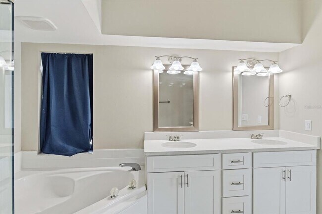 Building Photo - 2110 Laindale Pl