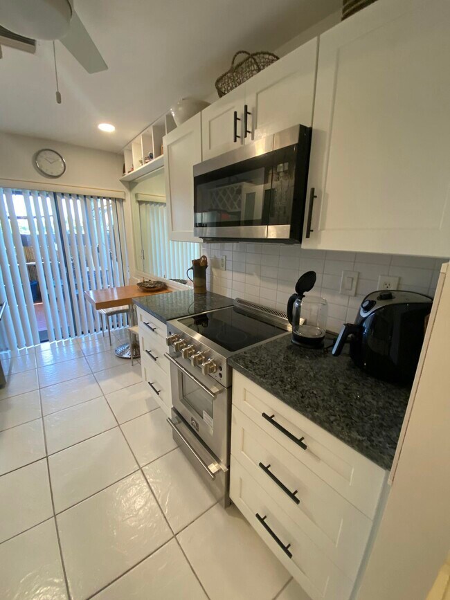 Building Photo - 5061 Nesting Way