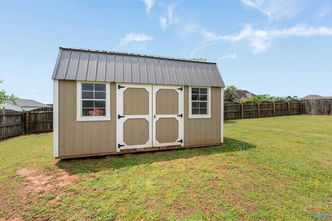 Building Photo - 25850 Iron Gate Dr