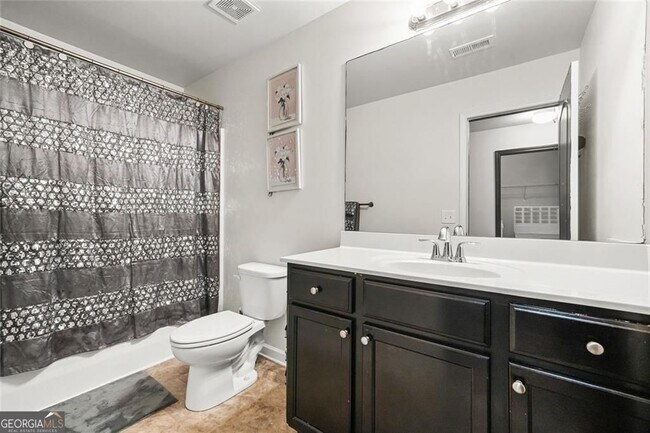 Building Photo - 4079 Broadmoor Ct SW