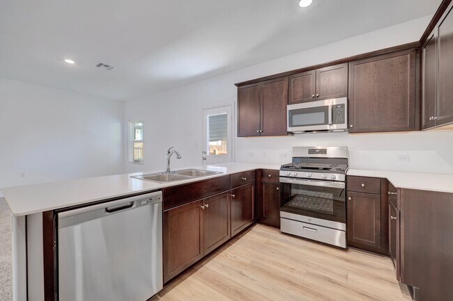 Building Photo - 14205 Heimhome Bnd