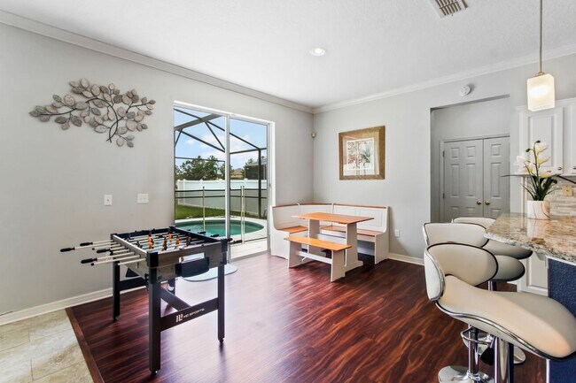 Building Photo - 131 Willow View Dr