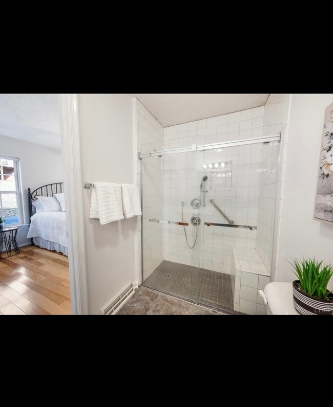 Building Photo - 224 Dove Ct