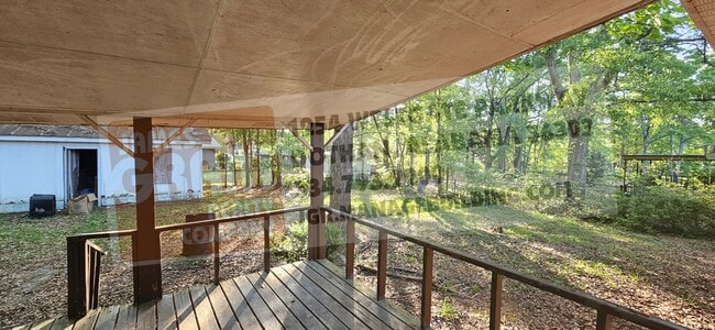 Building Photo - 306 Mustang Dr