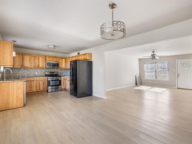 Building Photo - 800 Monterrey Pl