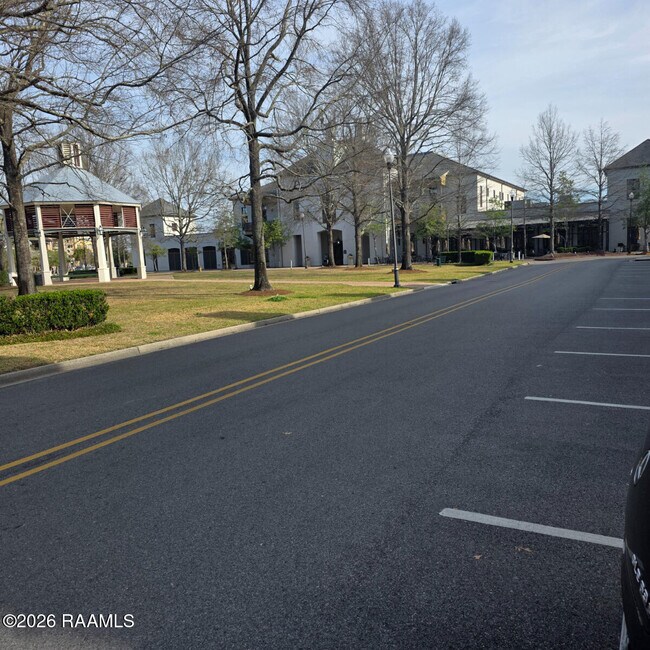 Building Photo - 302 Richland Ave