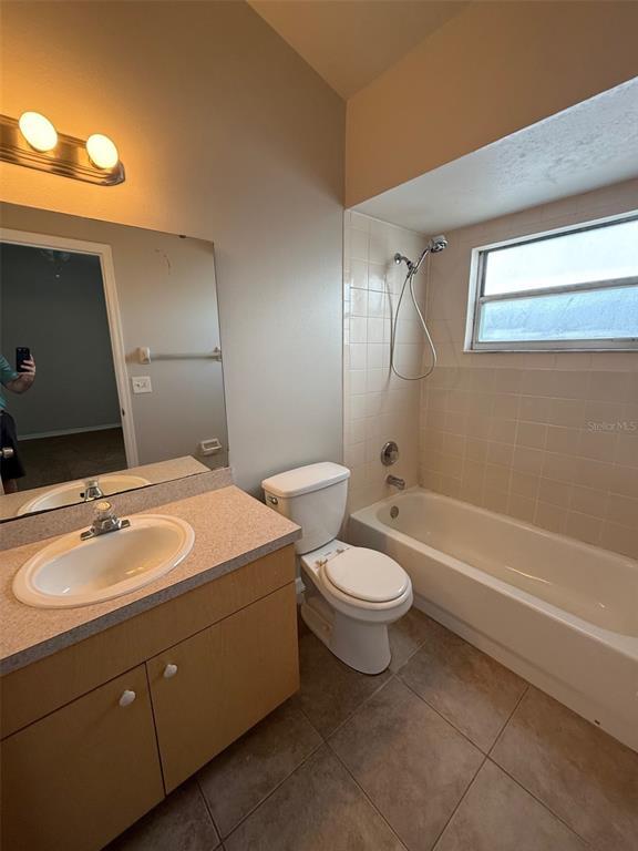 Building Photo - 226 Panorama Dr