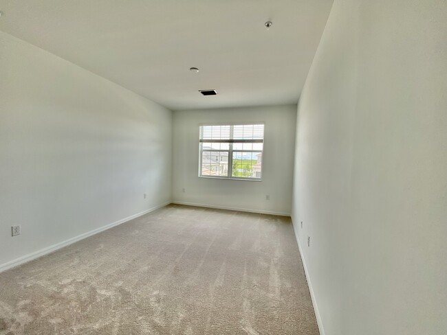 Building Photo - 6011 Ellerston Way