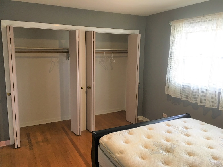 Building Photo - 8409 W Roseview Dr