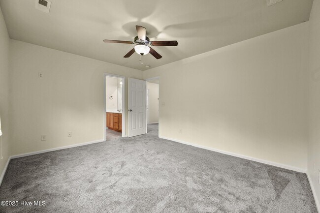 Building Photo - 1004 Summerfield Ct