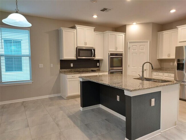 Building Photo - 4923 Rolling Greene Dr