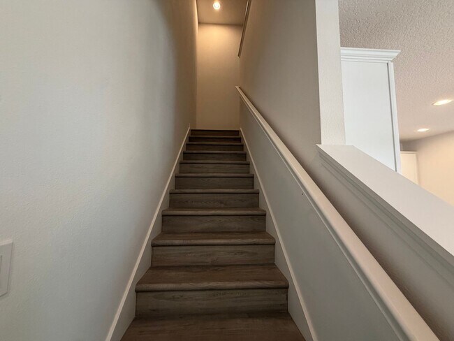 Building Photo - 8191 Mosaic Ln