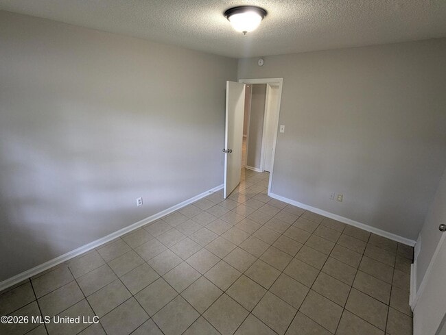 Building Photo - 2905 Brook Cove