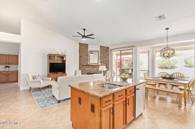 Building Photo - 9716 E Janice Way