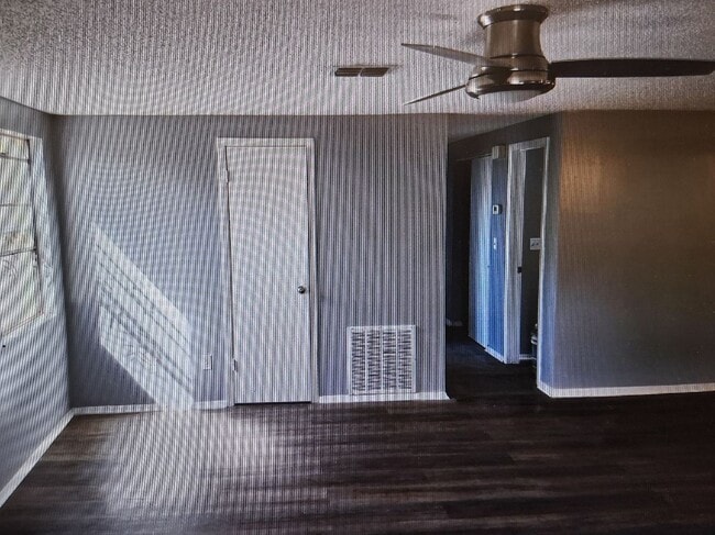 Building Photo - 2863 Kiowa Ave