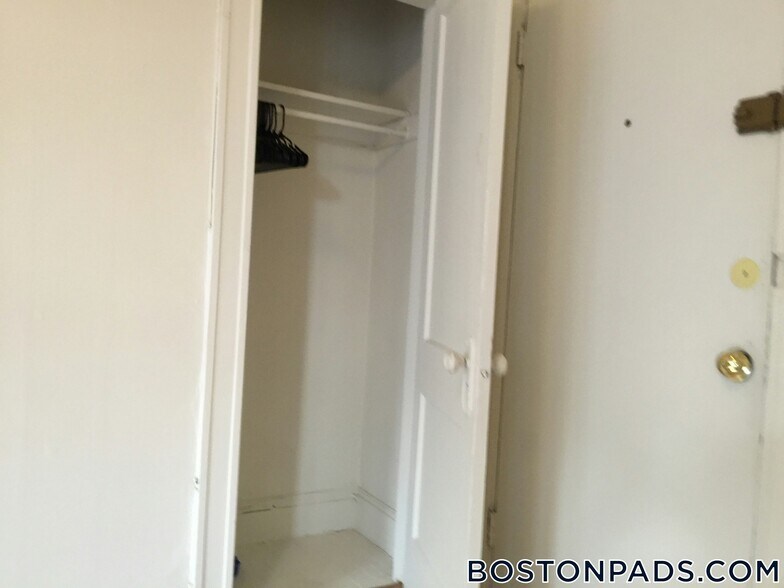 Building Photo - 109 Brainerd Rd