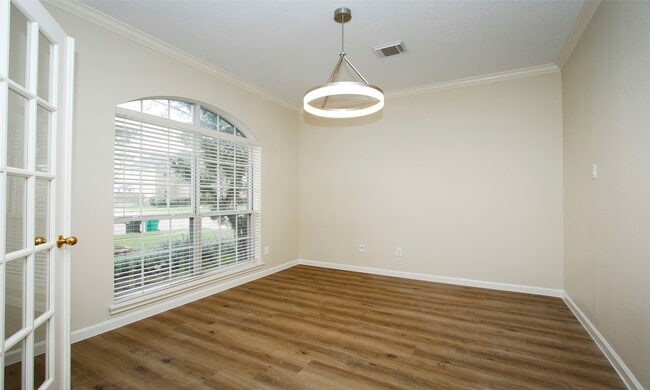 Building Photo - 15710 Cascading Brook Way