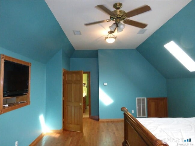 Building Photo - 28 Frederick St