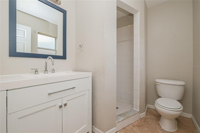 Building Photo - 2627 E Chelsea St