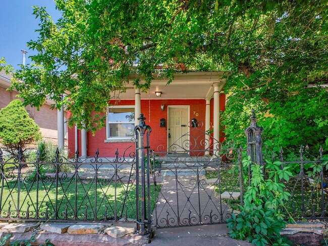 Primary Photo - $1,425, 1 bed, 1 bath apartent near wash p...